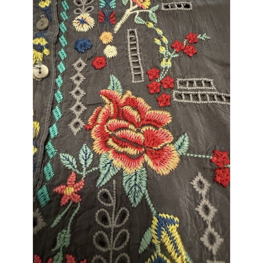 Johnny Was Embroidered Bird Floral Cupra Rayon Tunic Top Gray Boho Artisan Small - Picture 4 of 9
